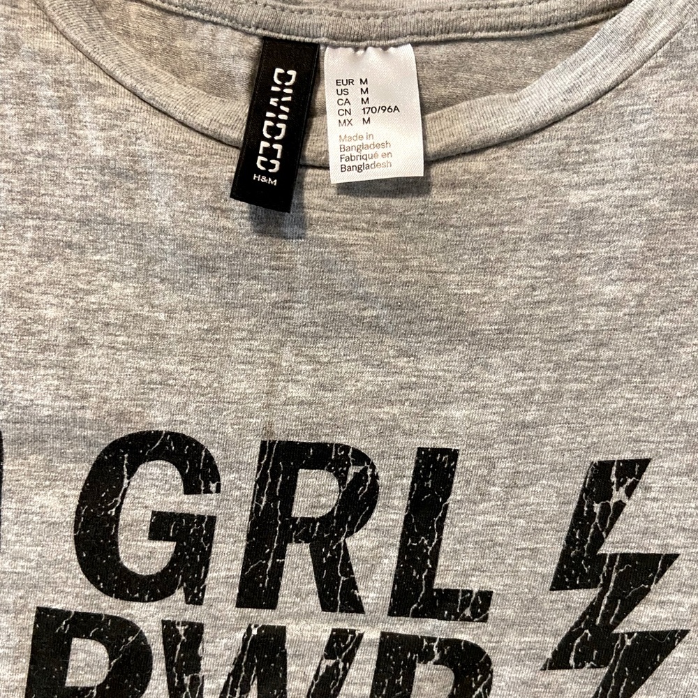 Cropped Tee - Picture 2 of 3
